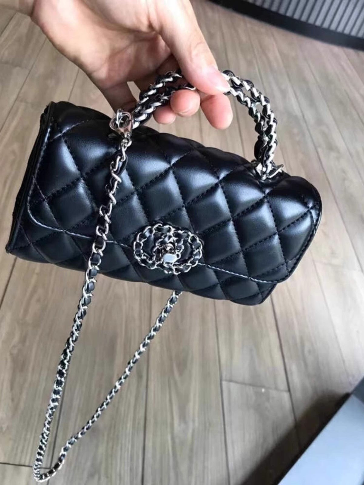 菱格鎖包ですDiamond chain bag
