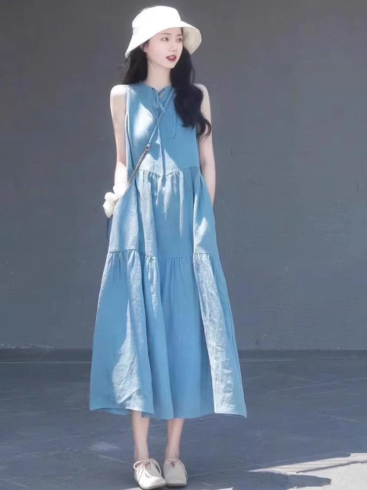袖なしのワンピースSleeveless dress