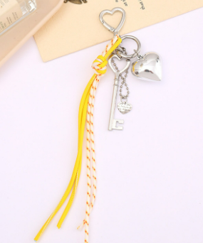 レザーリボンハートチャームLeather ribbon heart charm