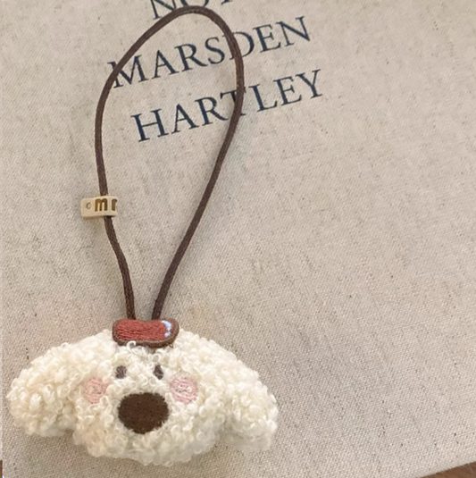 子犬のぬいぐるみ飾りですPuppy figurine pendant