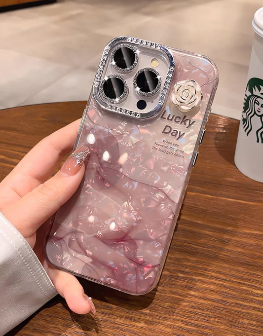 立体な椿柄が施された、エレガントなスマホケース (Three - dimensional camellia - themed phone case, crafted for the elegant divas)(SJK033）