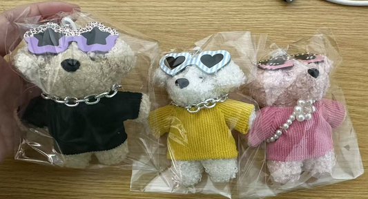 ハニードッグのぬいぐるみのストラップですHani dog plush pendant