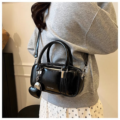 ファッショントレンド小さめバッグFashionable and trendy small square bag