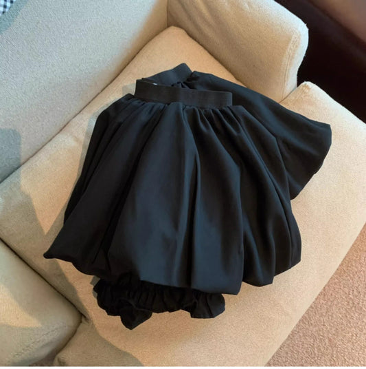 つぼみのスカートですIt's a skirt of bud.