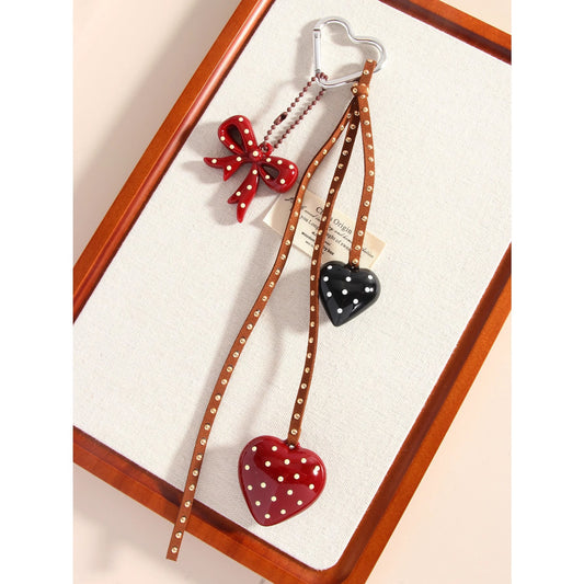 カラーリングハートリボンチャーム（赤・黒）Hearts ribbon charm (red & black)