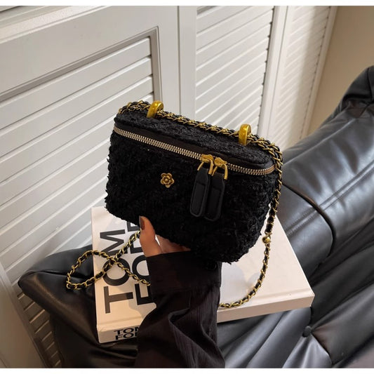フレンチのミニチェーンバッグですFrench mini chain bag