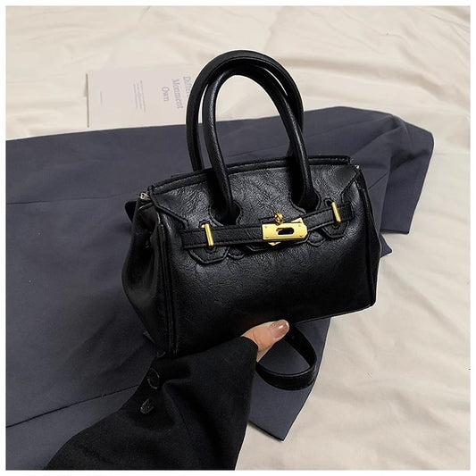 気軽でニッチなプラチナバッグ婦人ですA light luxury and niche platinum bag for ladies