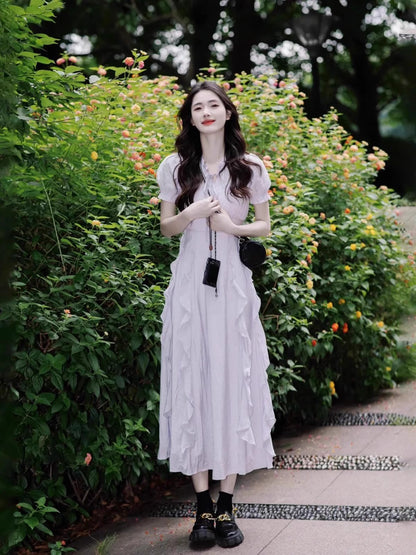 森系フリルの紫色のワンピースですA purple forest frill dress.