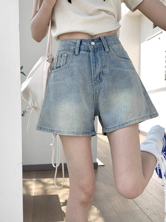 デニムパンツですDenim shorts
