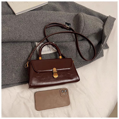 高級感のあるトートバッグが登場しましたA new high-end hand-held small square bag