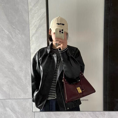 カジュアルな質感のショルダーバッグのおしゃれで優雅な女性のバッグをかけますCasual, versatile, high-quality crossbody bag, fashionable and elegant women's bag