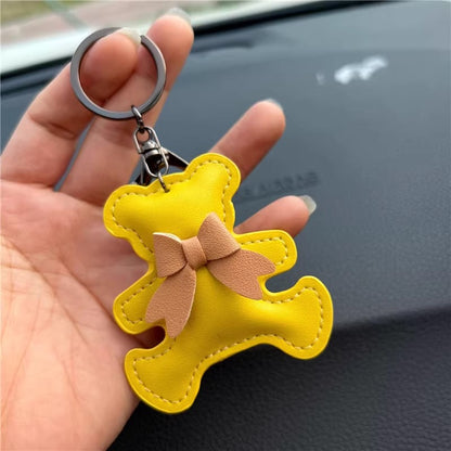 クマのキーホルダーですExquisite bear keychain