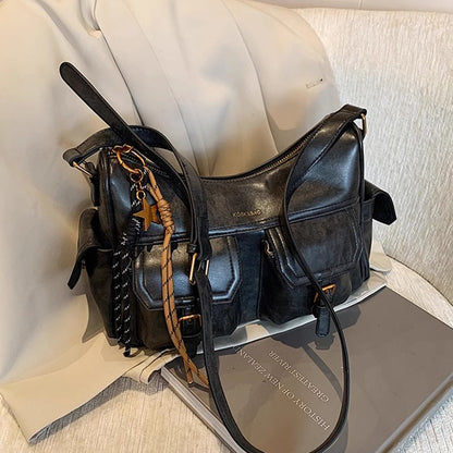 レトロな通勤用ショルダーバッグですFashionable and retro commuting crossbody bag