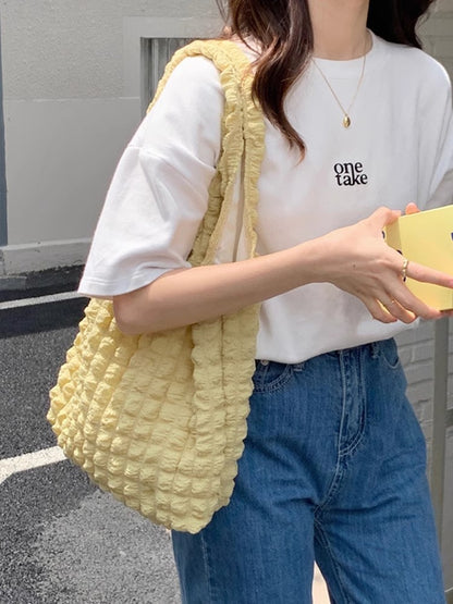洋気雲シュークリーム花のショルダーバッグですStylish cloud cream puff flower single-shoulder bag