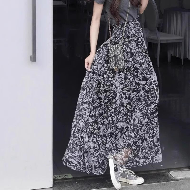 スカートですSkirt.