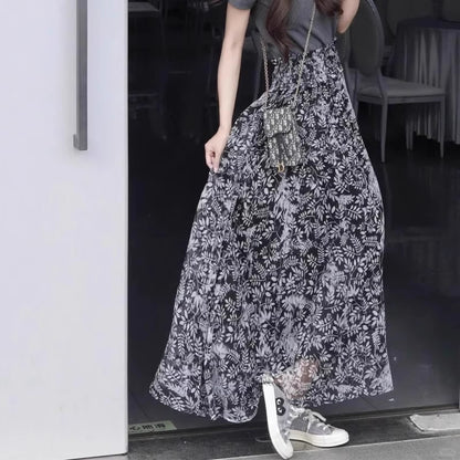スカートですSkirt.