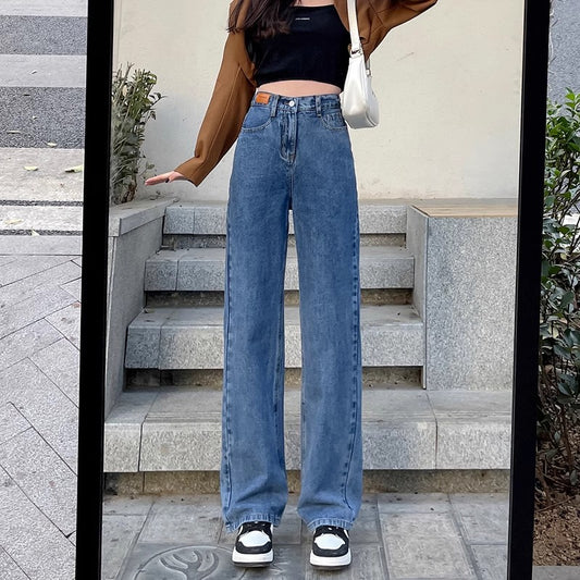 レトロなハイウエストジーンズRetro high-waisted jeans