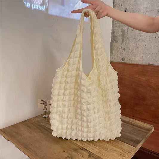 洋気雲シュークリーム花のショルダーバッグですStylish cloud cream puff flower single-shoulder bag