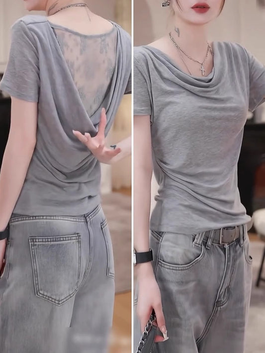 背中の見えるレースのブラウスLace backless top in the middle of the base shirt