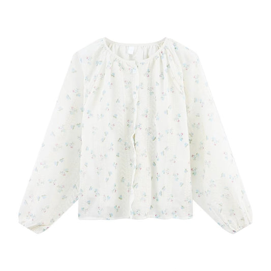 パフスリーブの花柄シフォンシャツですA beautiful puffed-sleeve floral chiffon shirt