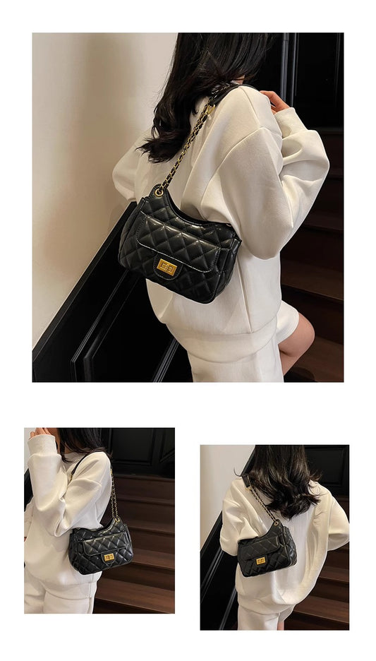 セレブ香ちゃん風菱格チェーンバッグですA diamond-shaped chain bag with a touch of elegance