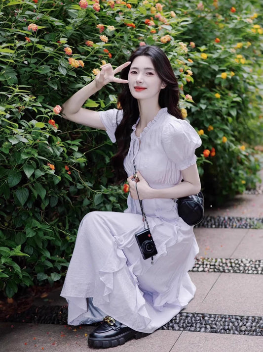 森系フリルの紫色のワンピースですA purple forest frill dress.