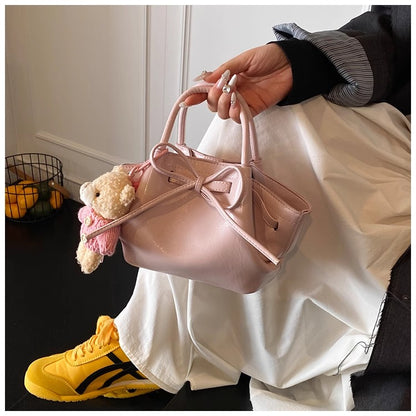 最新ファッションのリボントートバッグですNew trendy and fashionable bow tote bag