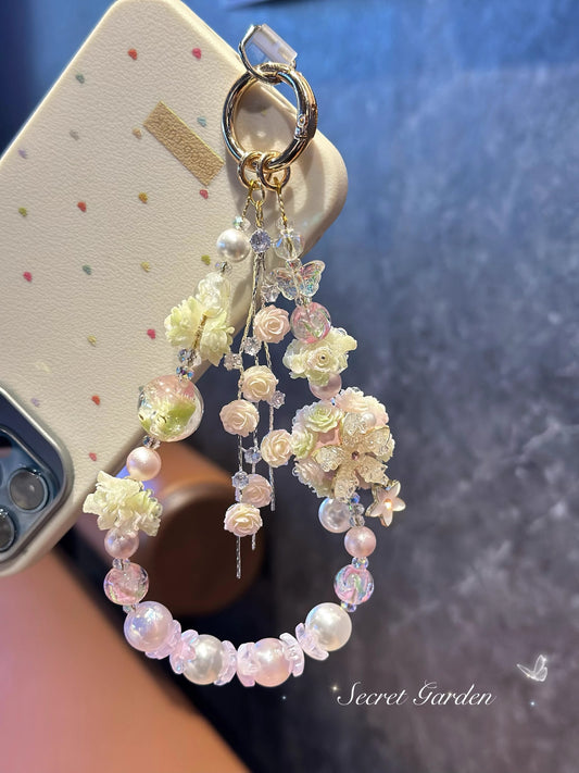 花瑠璃携帯ストラップですFlower glass mobile phone chain