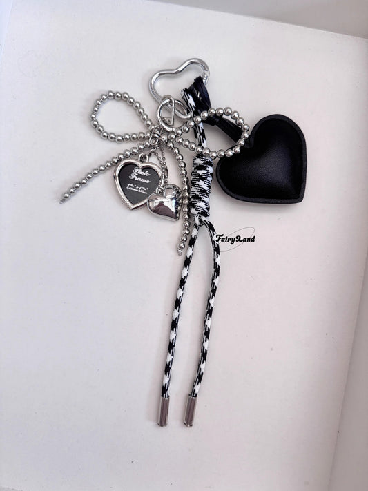 PUハートチャーム（黒）Pu heart charm (black)