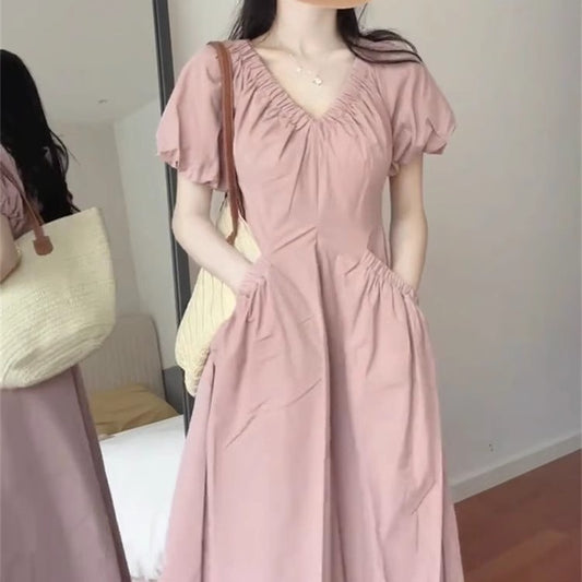 aラインのワンピースですA-line dress