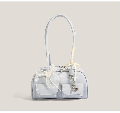 酔針ホ・ユンジンと同じボーリングバッグですA bowling bag of the same style as Xu Yunzhen, who is prone to needle fainting