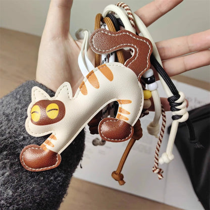 かわいい革張りの猫の動物飾りですCute leather little cat animal pendant