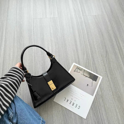 カジュアルな質感のショルダーバッグのおしゃれで優雅な女性のバッグをかけますCasual, versatile, high-quality crossbody bag, fashionable and elegant women's bag