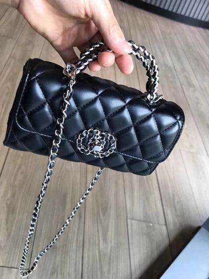 菱格鎖包ですDiamond chain bag